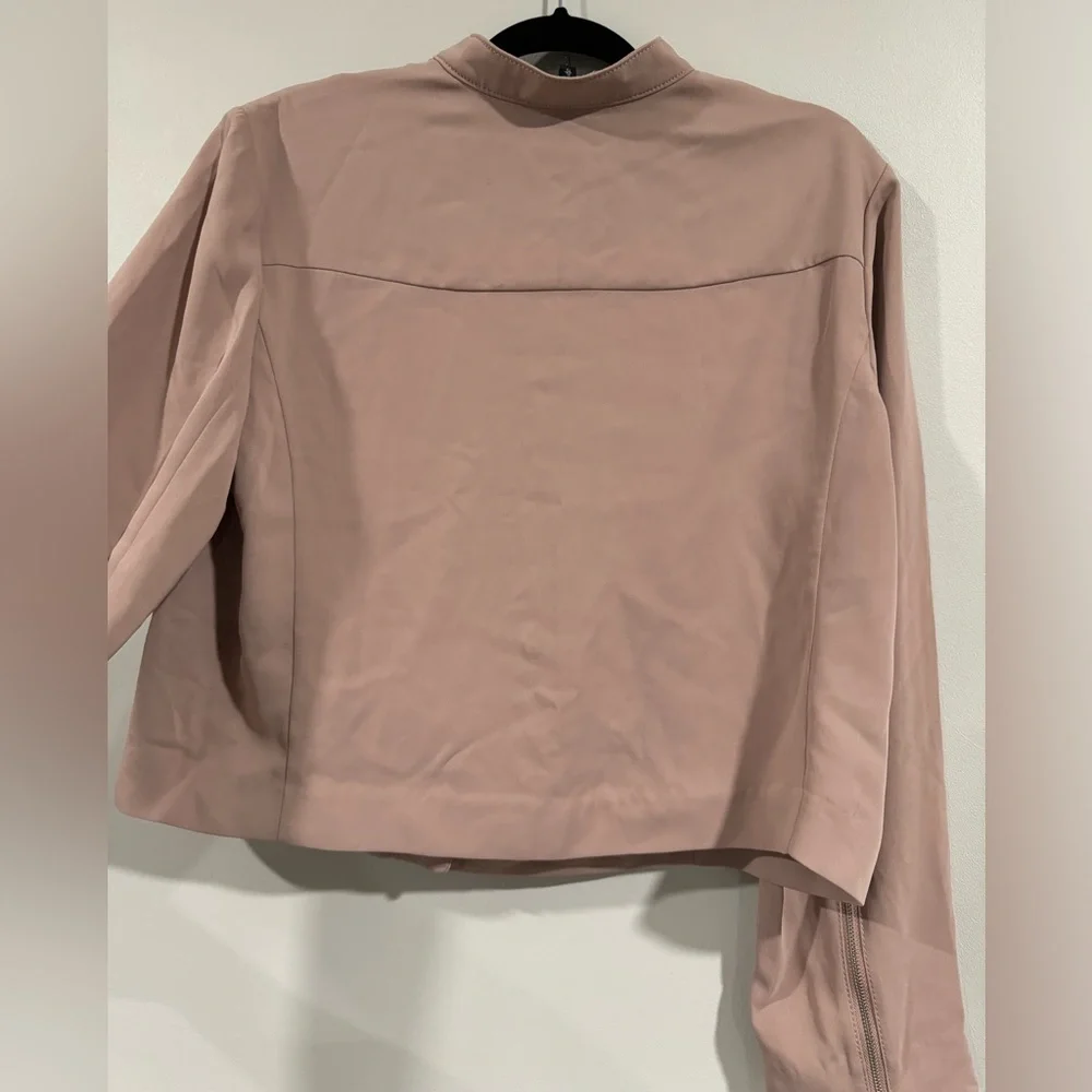 Express - Statement Jacket - Picture 3 of 5